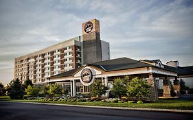 Akwesasne Mohawk Casino Resort And Players Inn Hotel